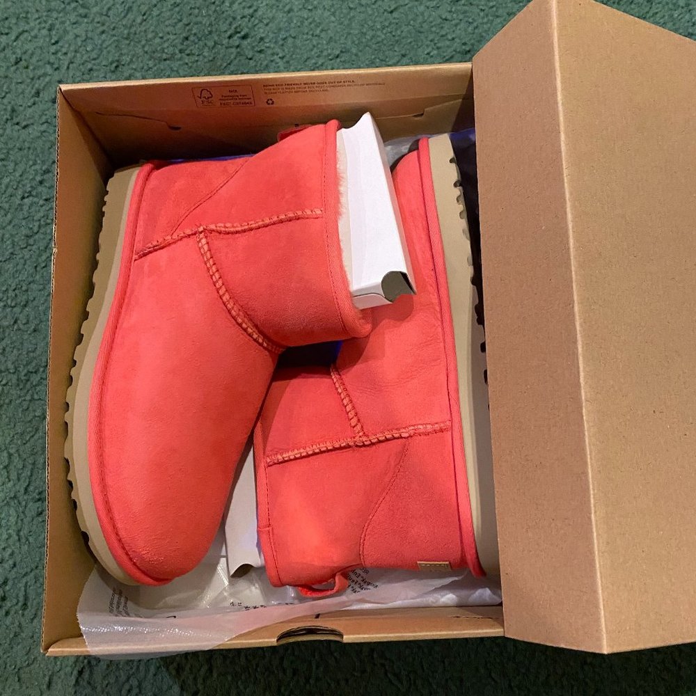 Ugg Classic Ultra Mini II - Red/Pink
